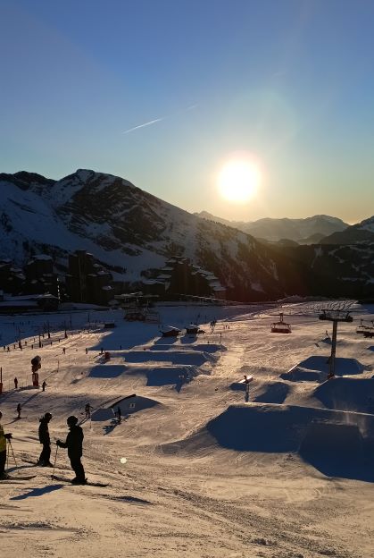 avoriaz park sunse